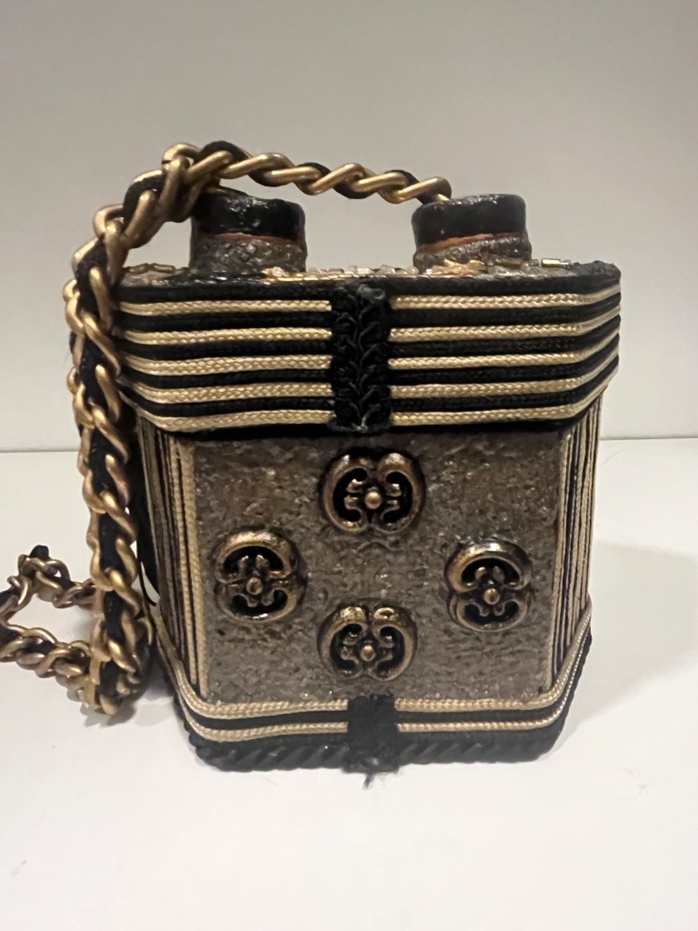 Vtg Mary Frances Beaded Hard Shell Box Bag Lift-Off Lid Renaissance Victorian - Picture 2 of 16